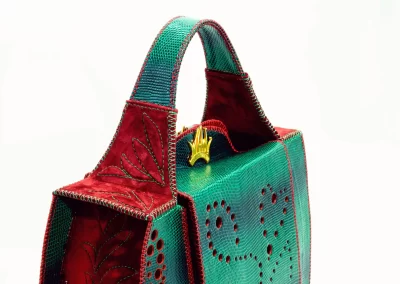 01 DOROTEA M.010125 Borsa fatta a mano pelle oro artigianale novara milano